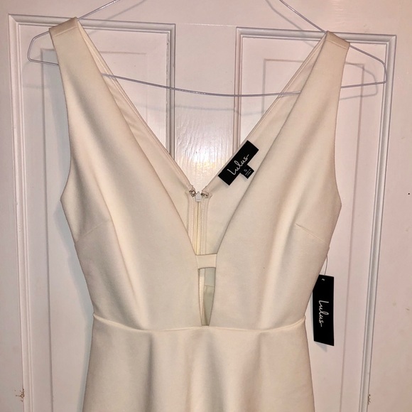 Lulu’s White V-neck Skater Dress - Picture 4 of 10